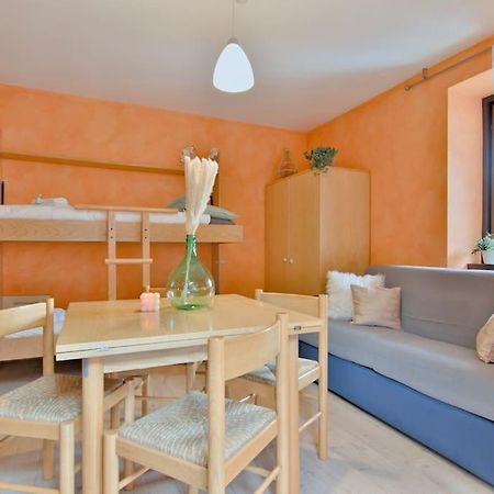 Aprica Alpine Loft Centralita E Park Free ภายนอก รูปภาพ