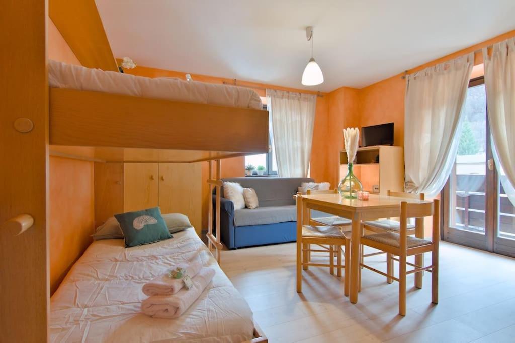 Aprica Alpine Loft Centralita E Park Free ภายนอก รูปภาพ