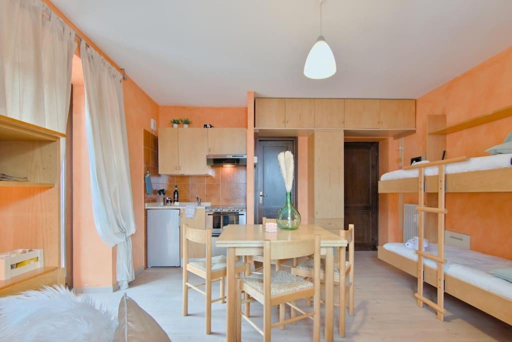 Aprica Alpine Loft Centralita E Park Free ภายนอก รูปภาพ