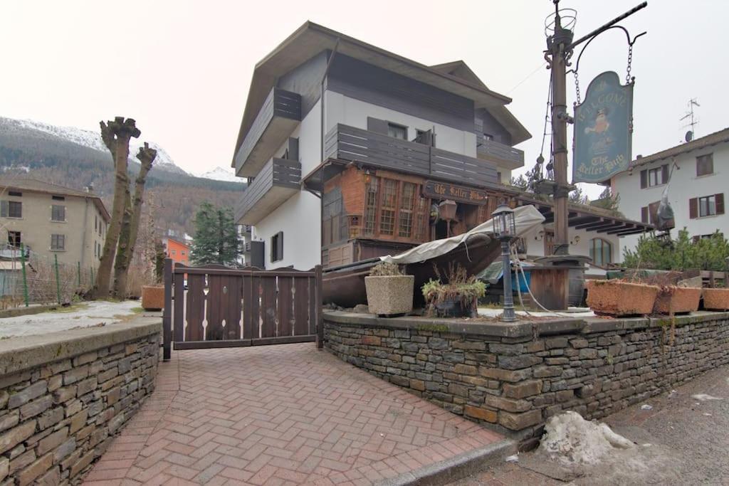 Aprica Alpine Loft Centralita E Park Free ภายนอก รูปภาพ